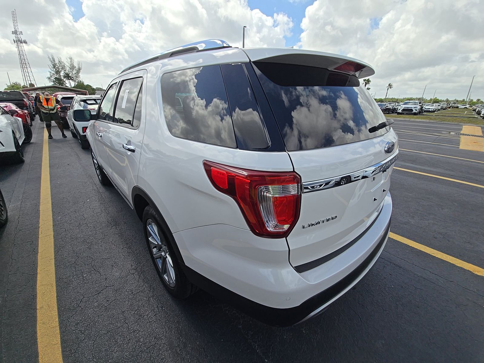 FORD EXPLORER - 7