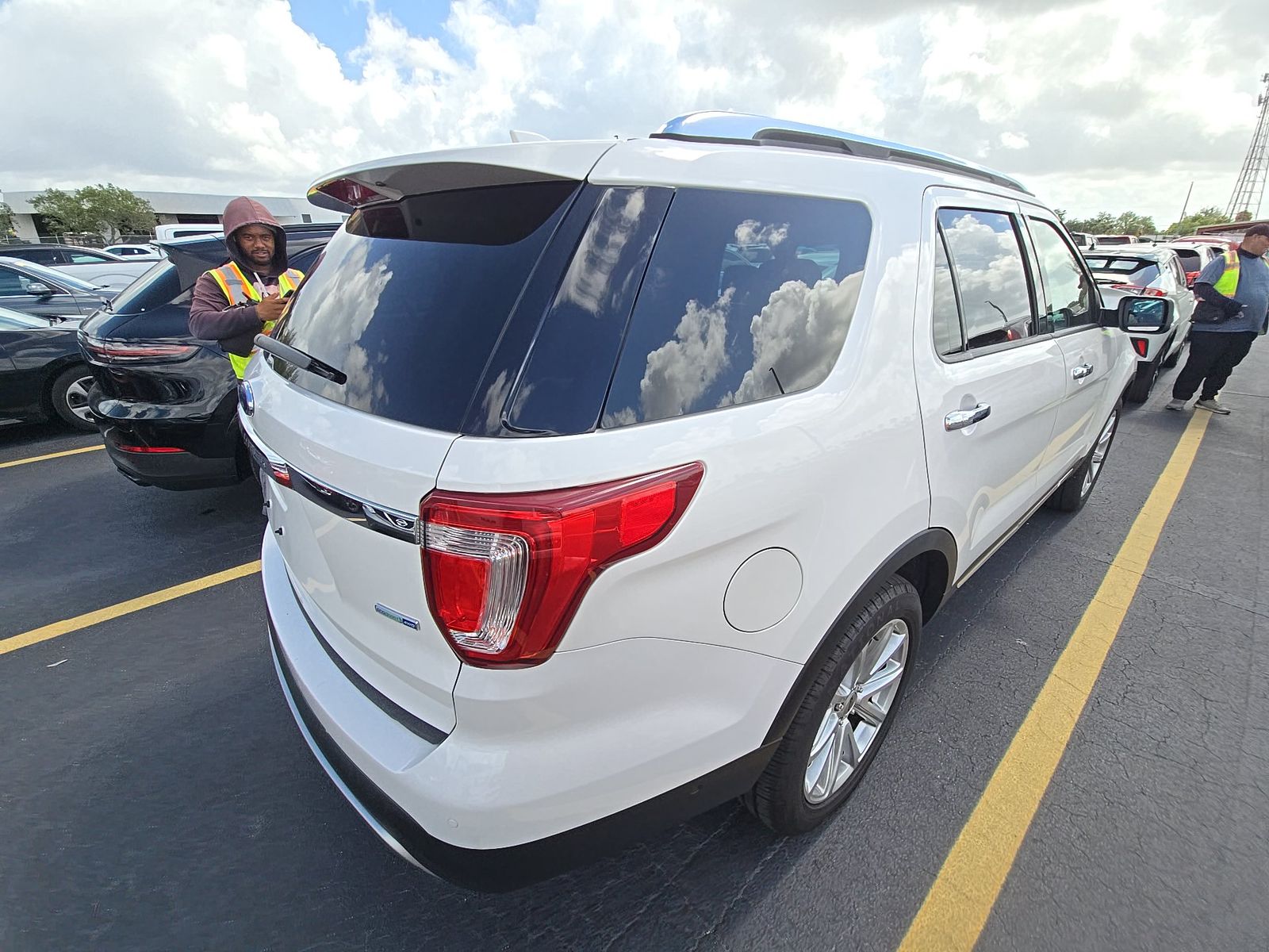 FORD EXPLORER - 5