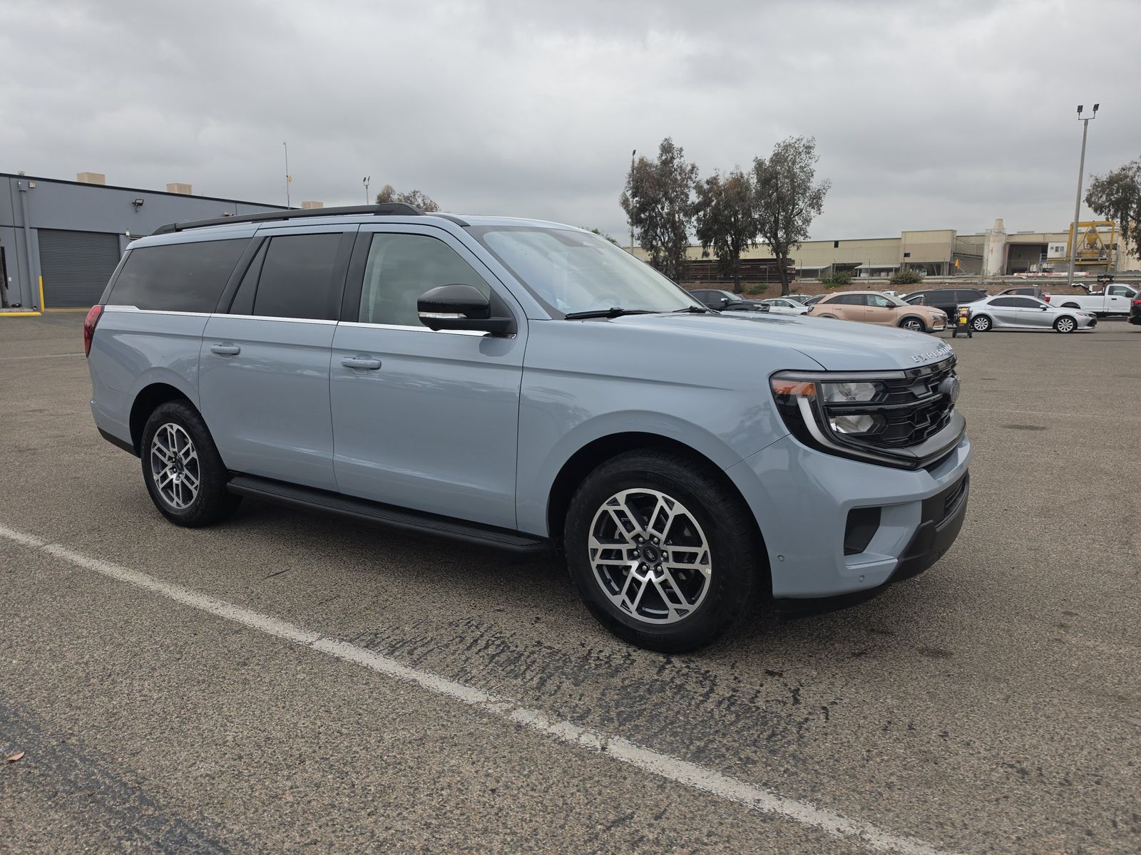 FORD EXPEDITION MAX - 4