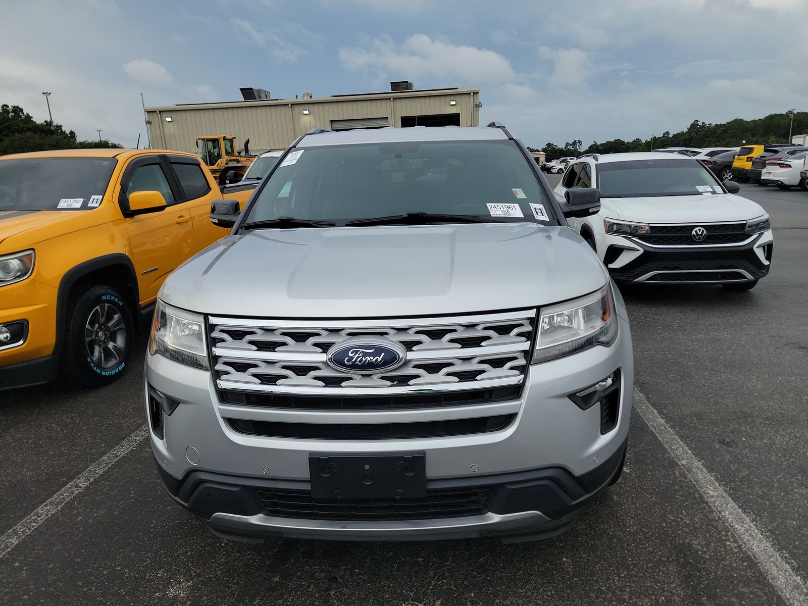 FORD EXPLORER - 3