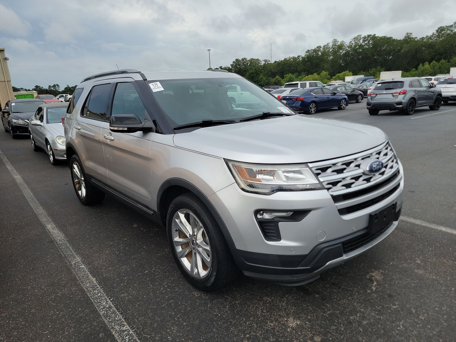 FORD EXPLORER - 4