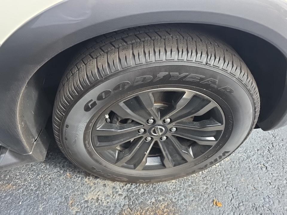 NISSAN ARMADA - 10
