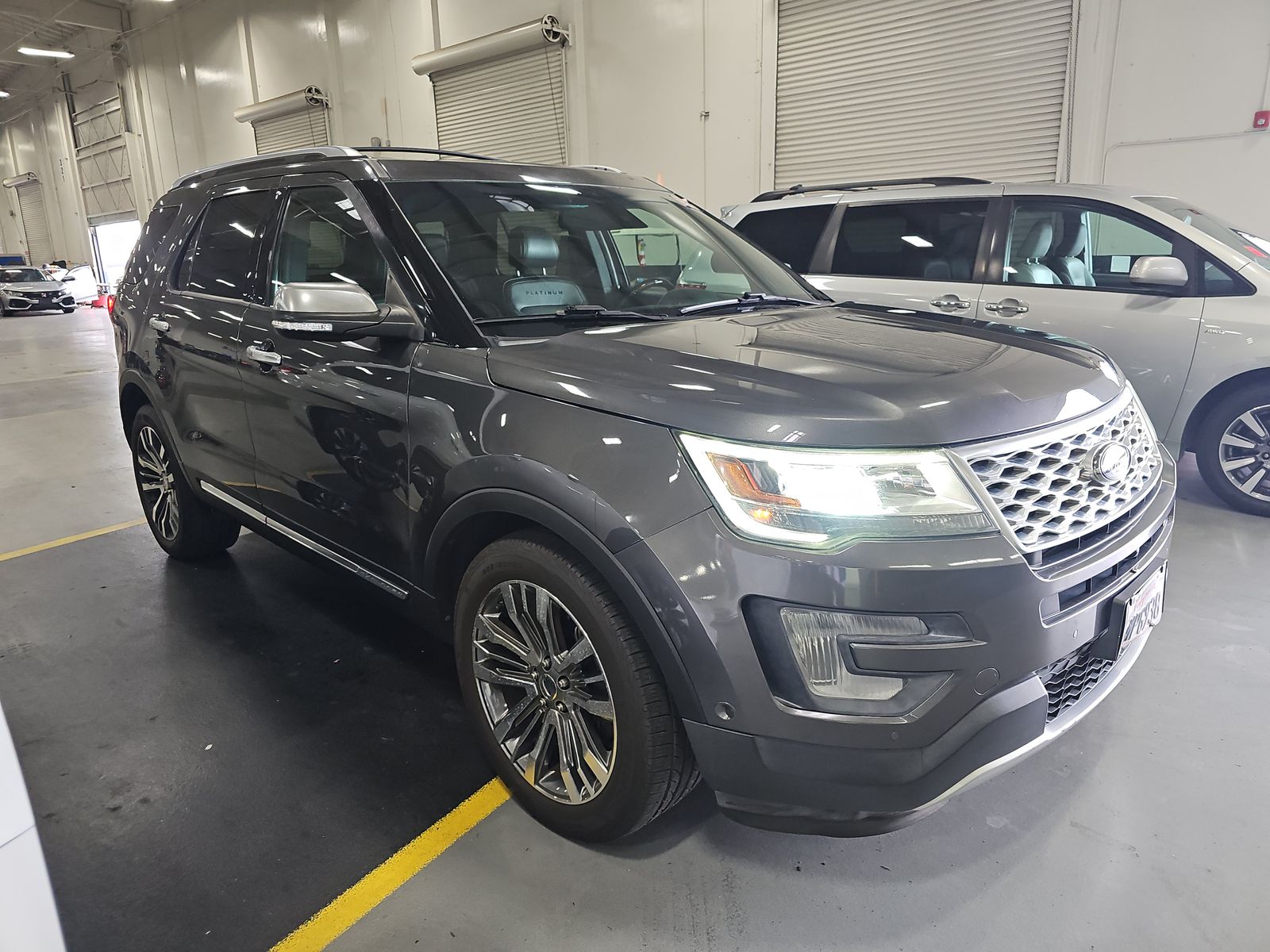 FORD EXPLORER - 4