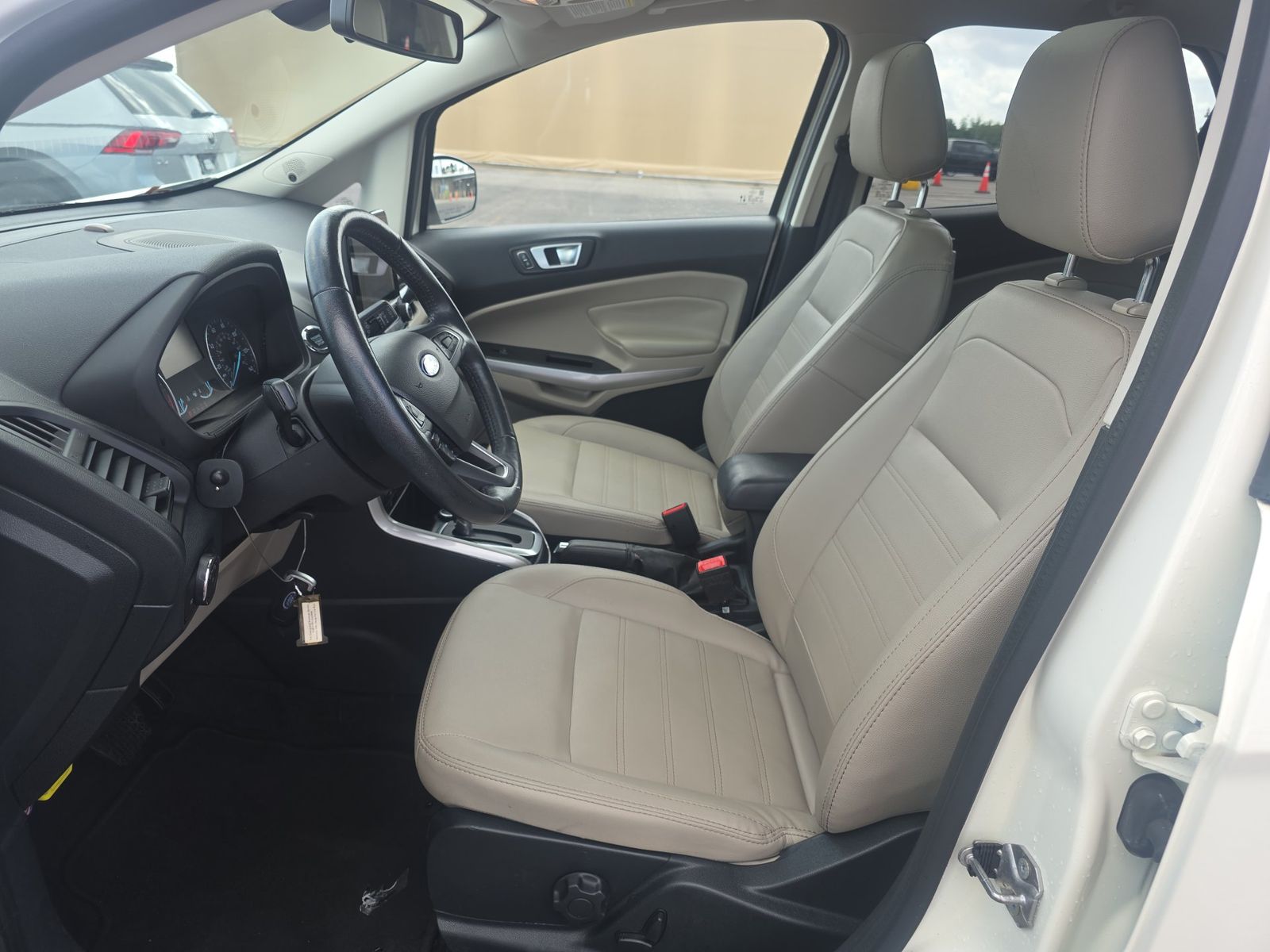 FORD ECOSPORT - 8