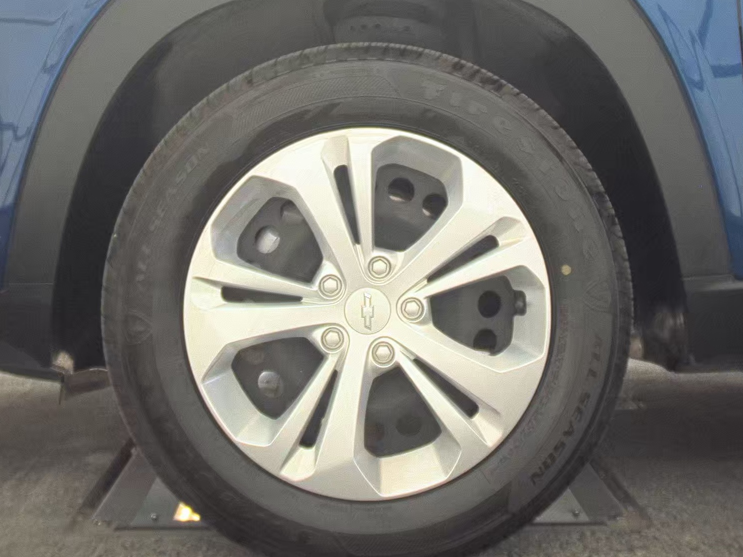 CHEVROLET TRAX - 10