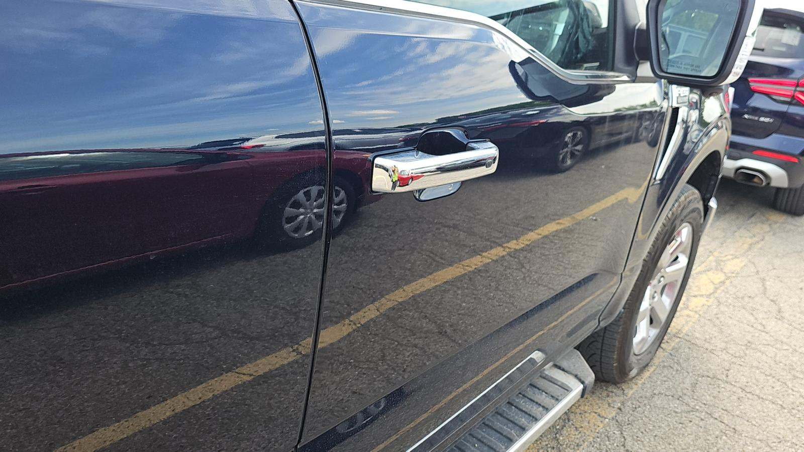 2023 Ford F-150 Lariat AWD