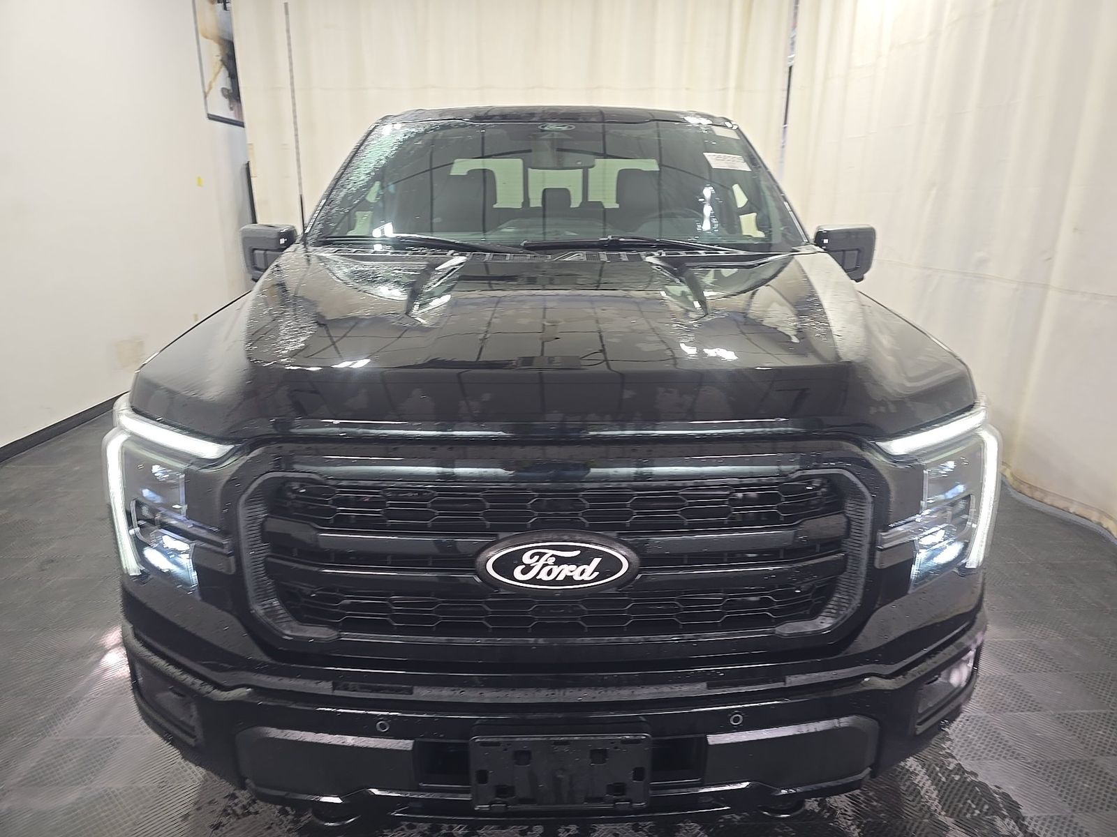 2026 Ford F-150 Lariat AWD