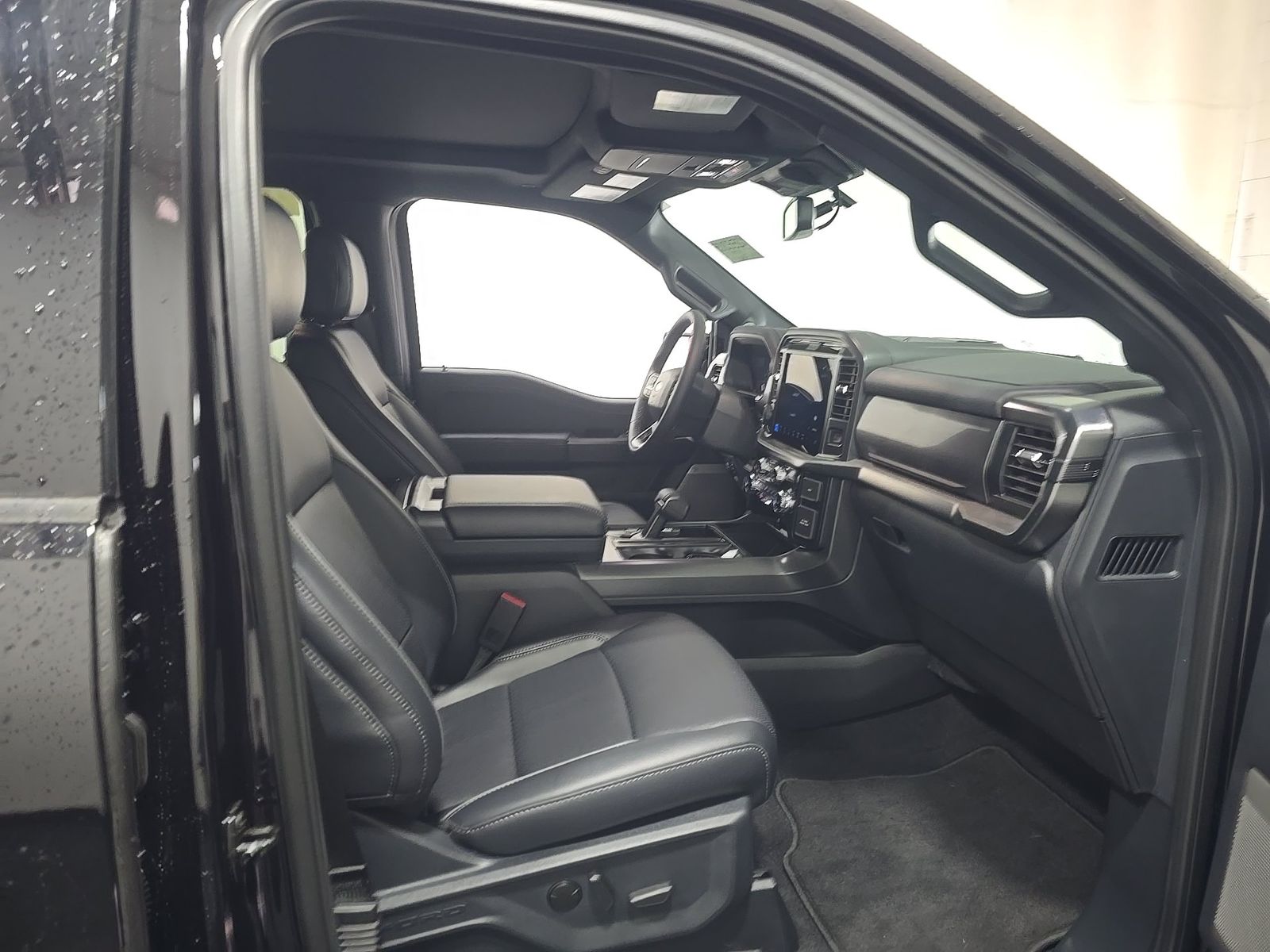 2026 Ford F-150 Lariat AWD