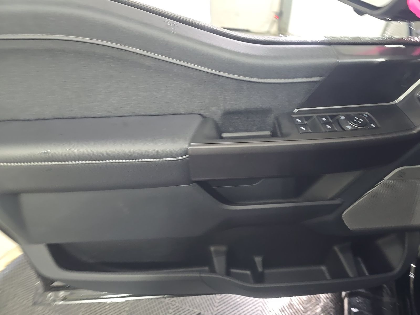 2026 Ford F-150 Lariat AWD