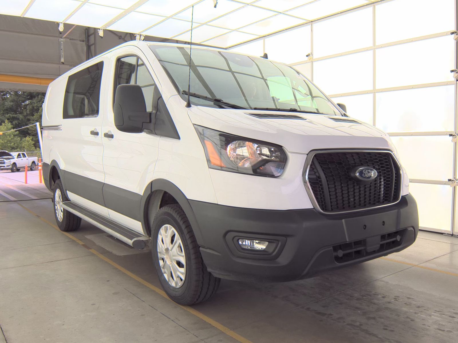 FORD TRANSIT 250 - 4