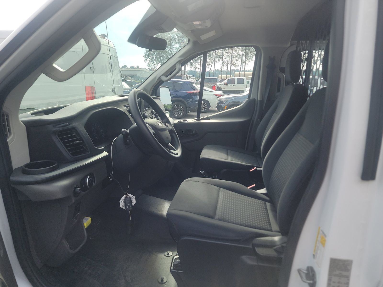 FORD TRANSIT 250 - 8