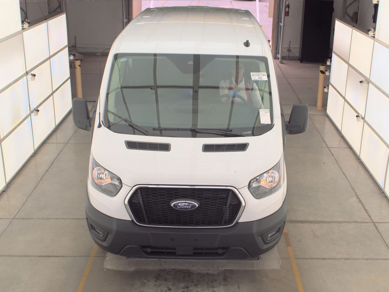 FORD TRANSIT 250 - 3