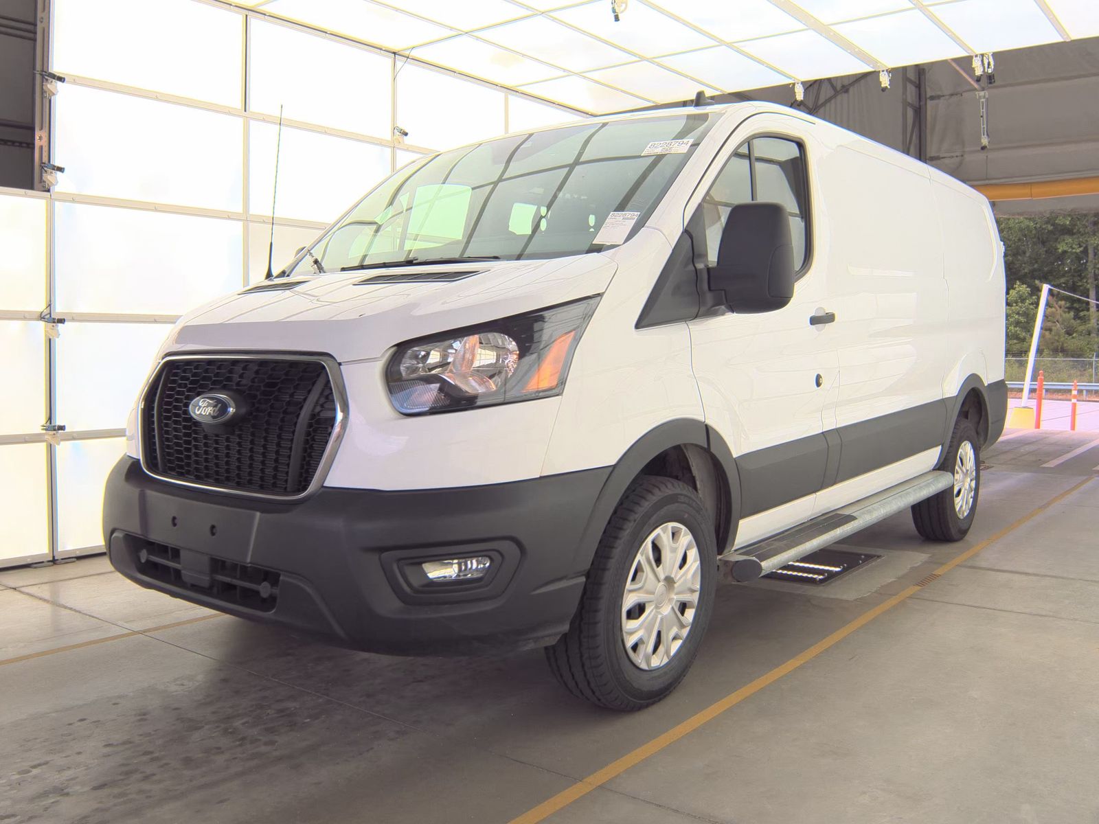 FORD TRANSIT 250 - 1