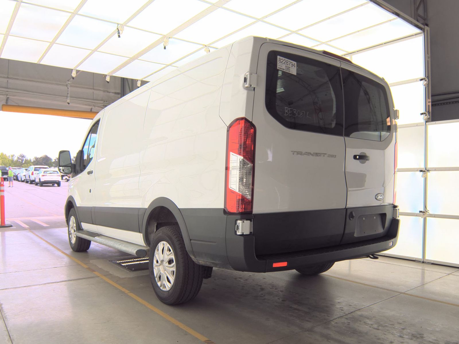 FORD TRANSIT 250 - 7