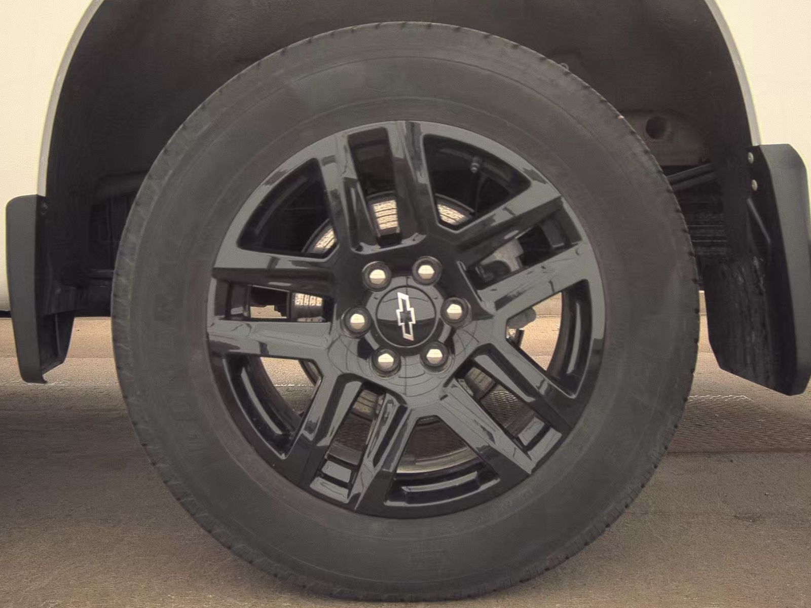 2024 Chevrolet Silverado 1500 Custom AWD
