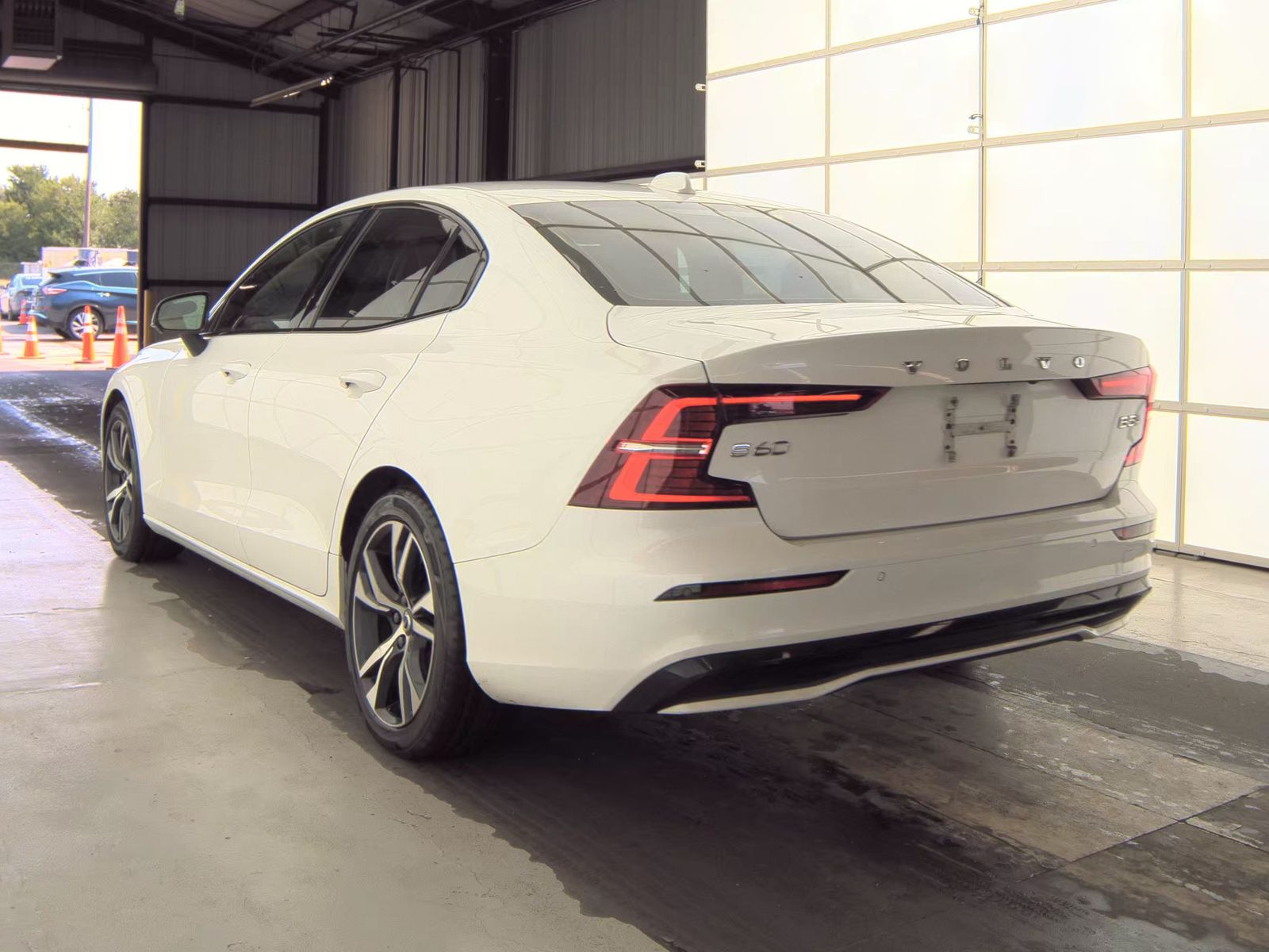 2023 Volvo S60 B5 Plus AWD