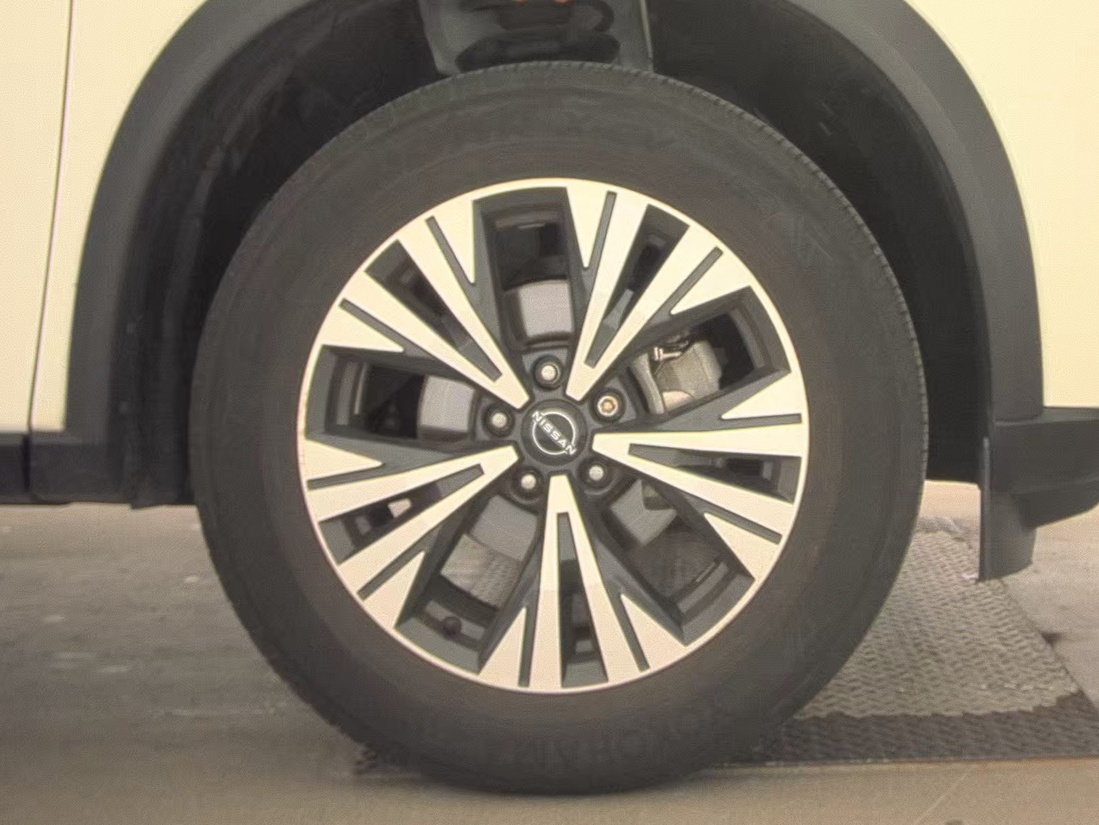 2023 Nissan Rogue SV AWD