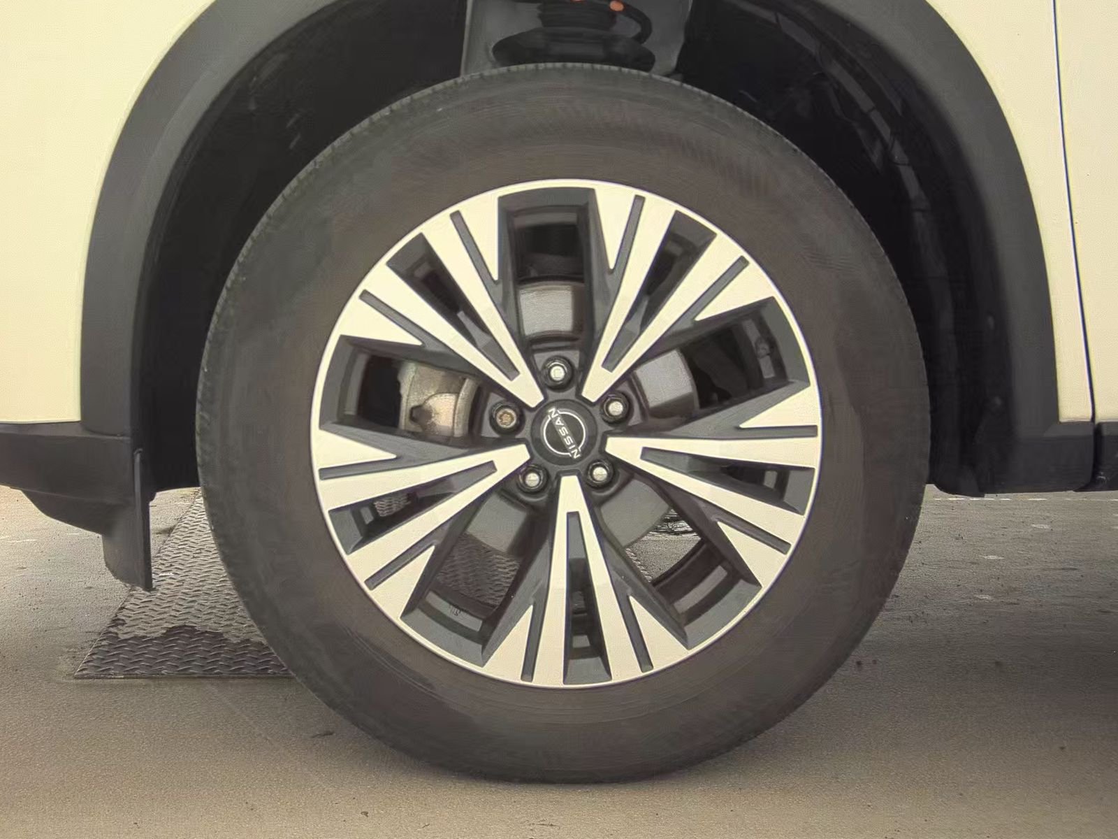 2023 Nissan Rogue SV AWD