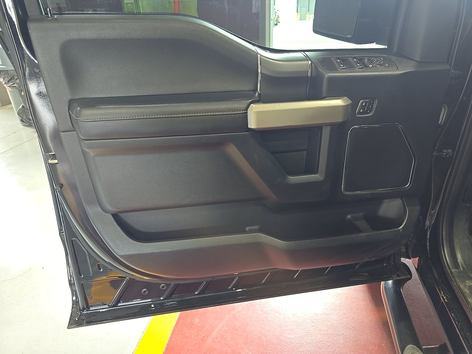 FORD F-150 - 10