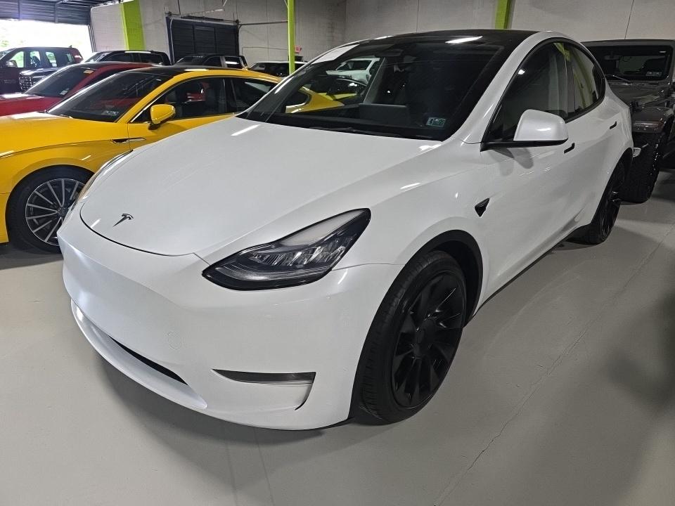 TESLA MODEL Y - 1