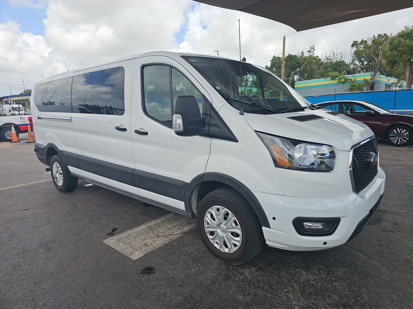 FORD TRANSIT 350 - 4