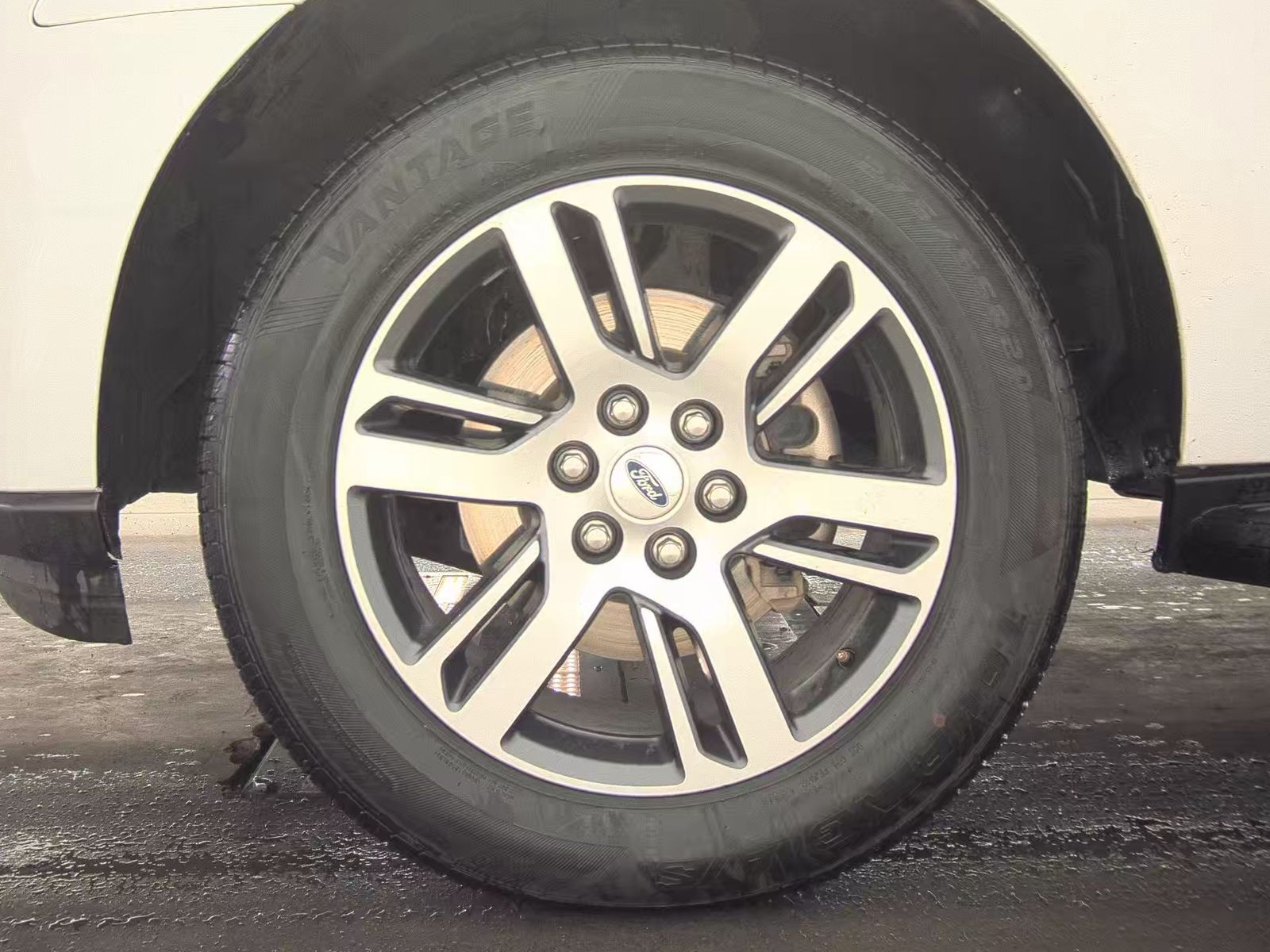 FORD EXPEDITION - 10