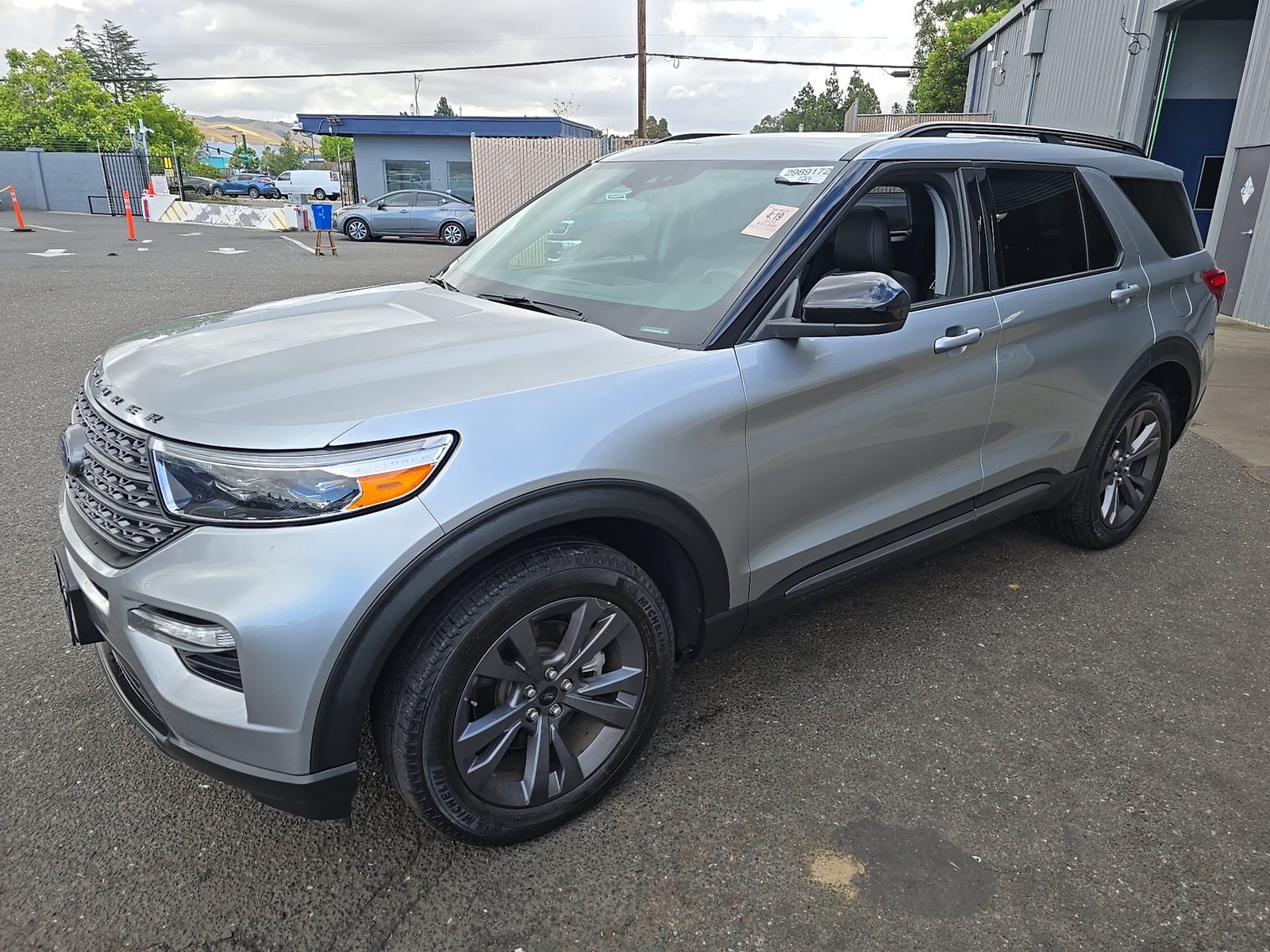 FORD EXPLORER - 1