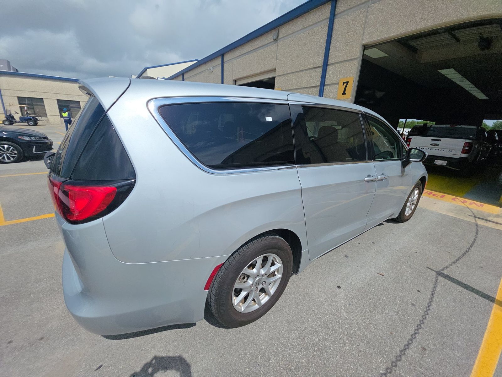 CHRYSLER VOYAGER - 5