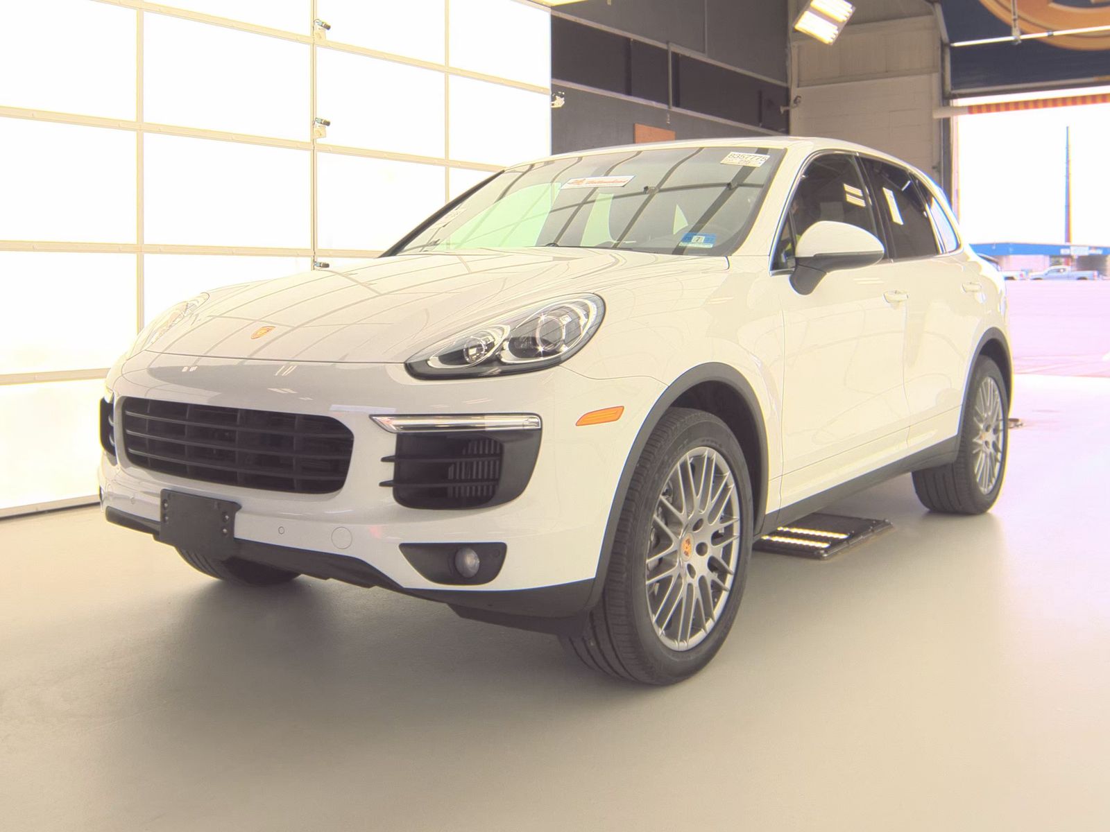 PORSCHE CAYENNE - 1