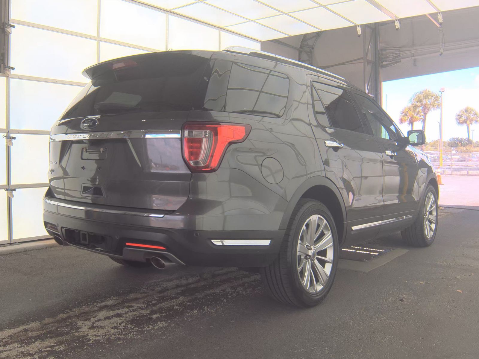 FORD EXPLORER - 6
