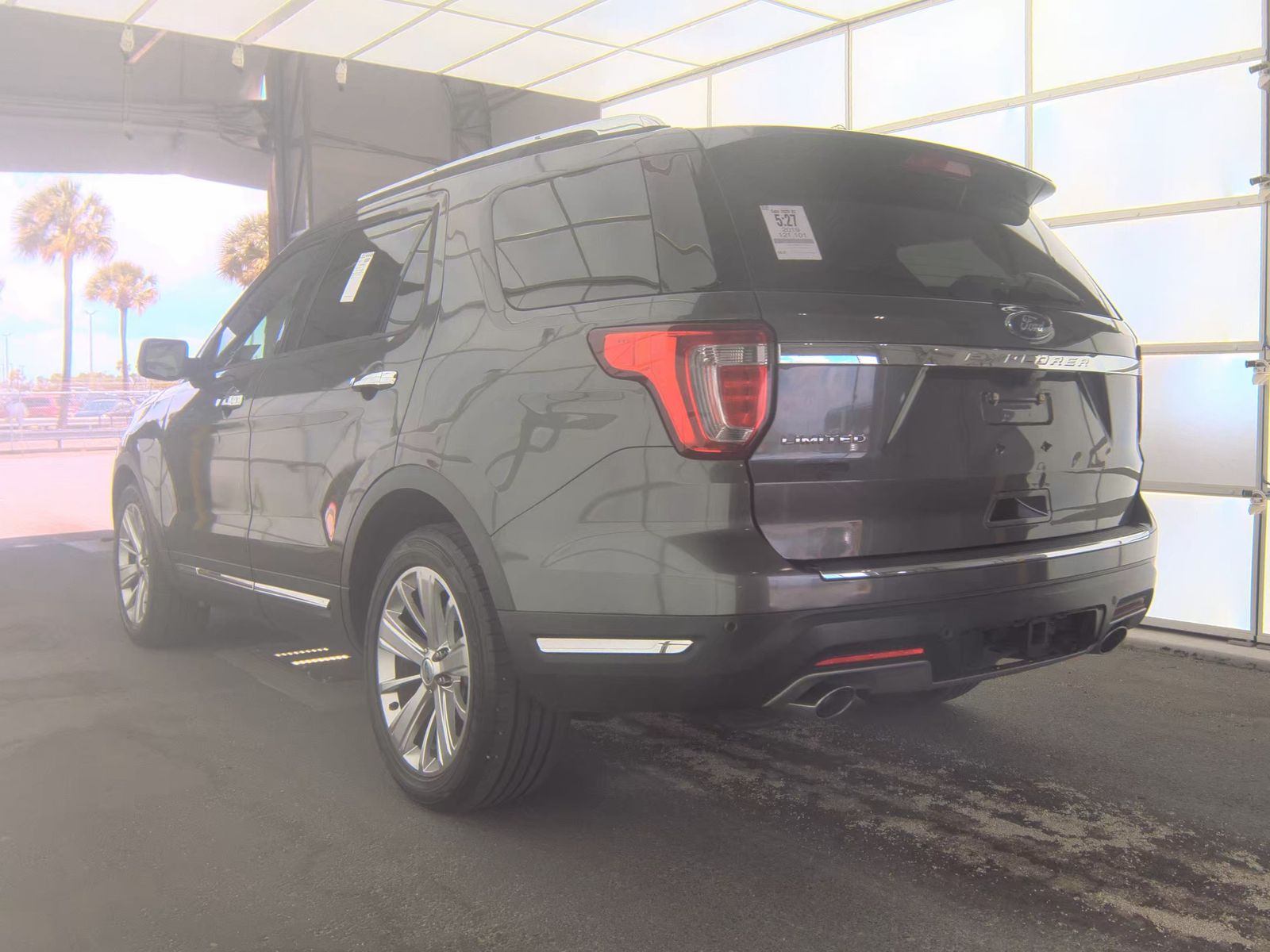 FORD EXPLORER - 9