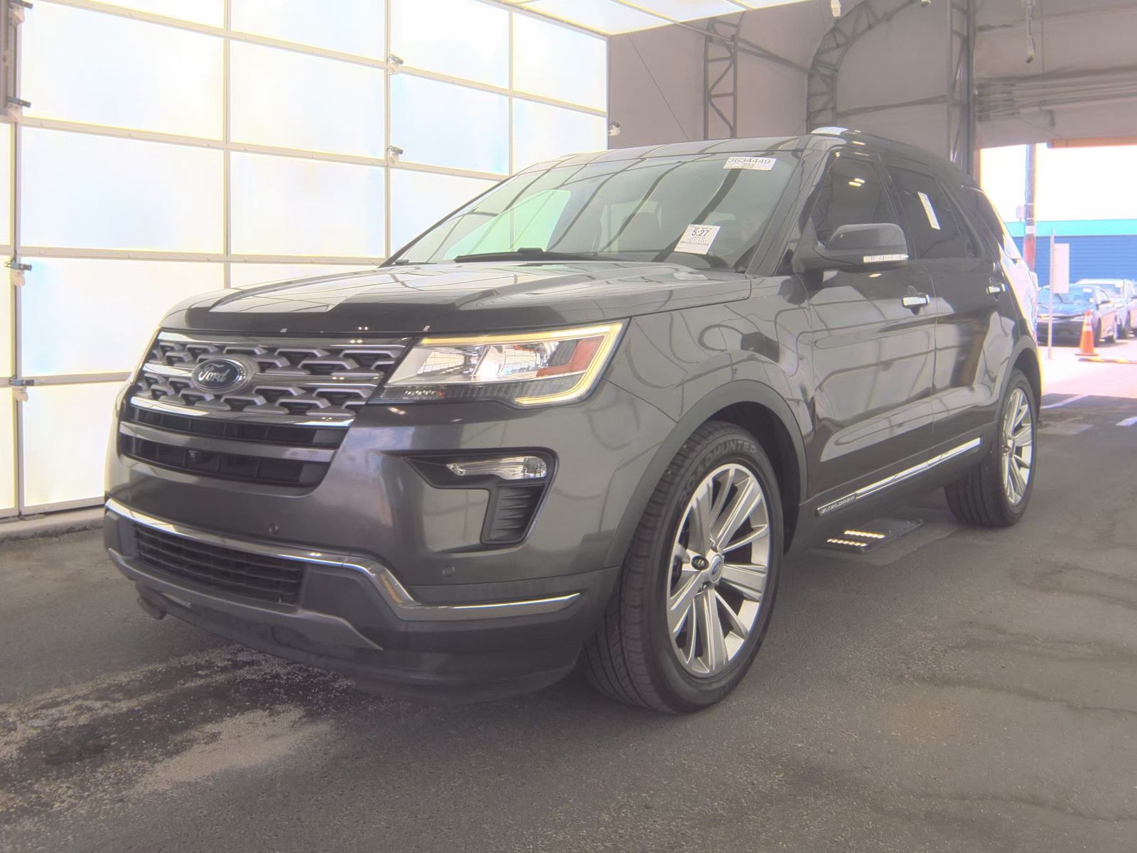 FORD EXPLORER - 1