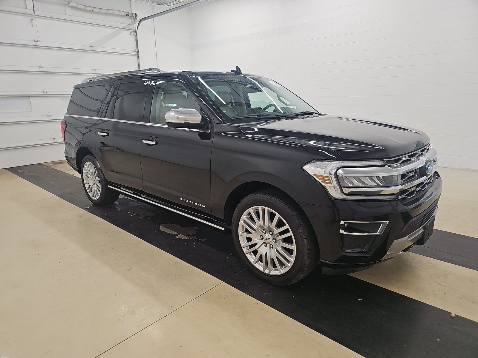 FORD EXPEDITION MAX - 4