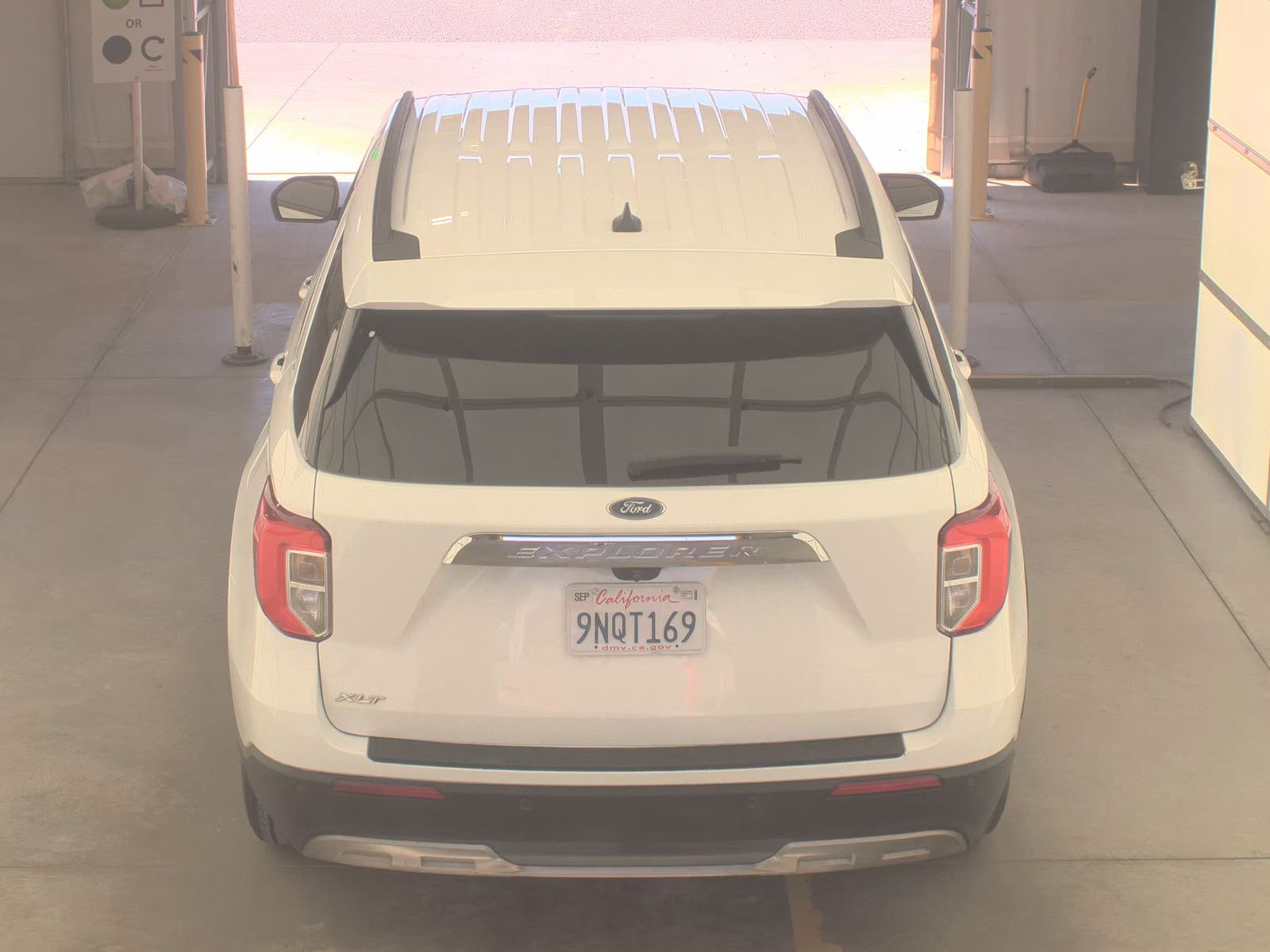 FORD EXPLORER - 7