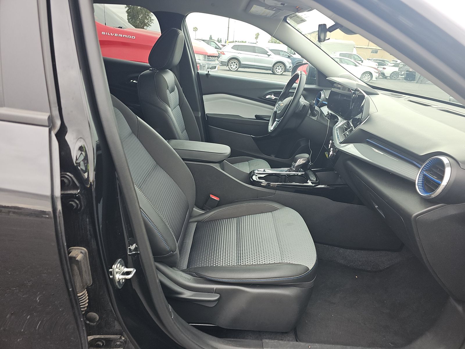 CHEVROLET TRAX - 9