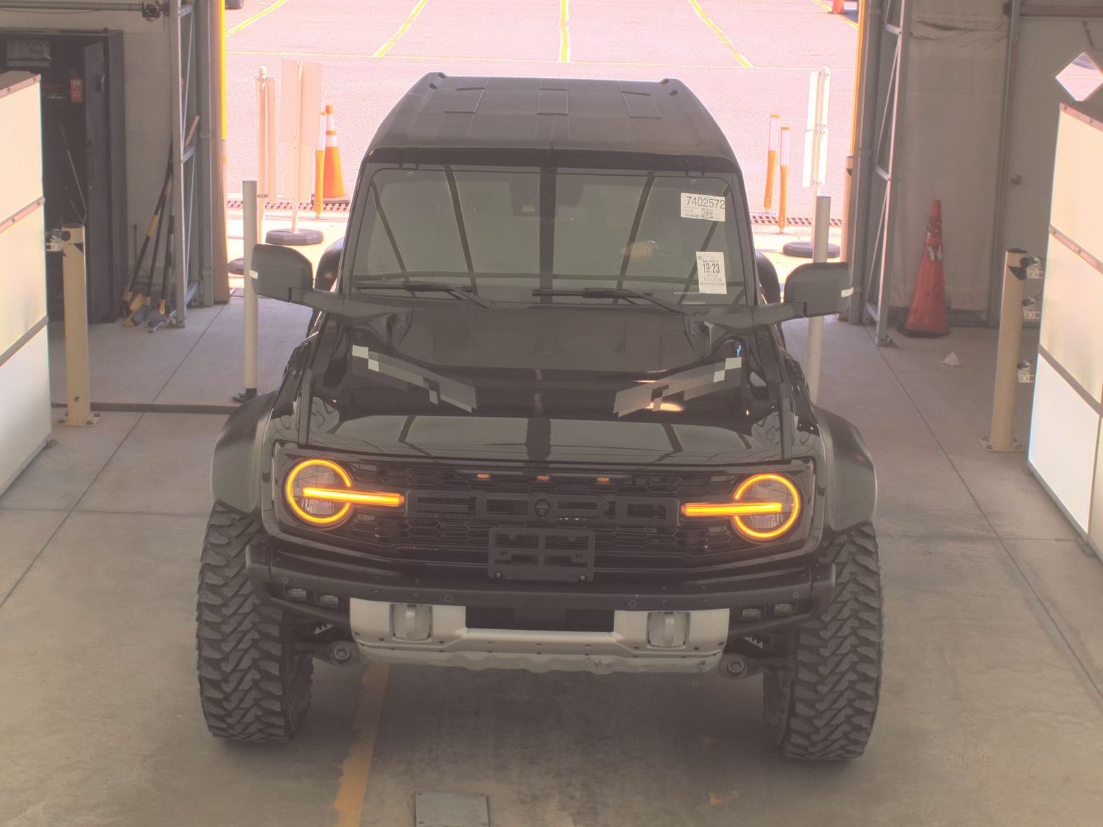 FORD BRONCO - 3