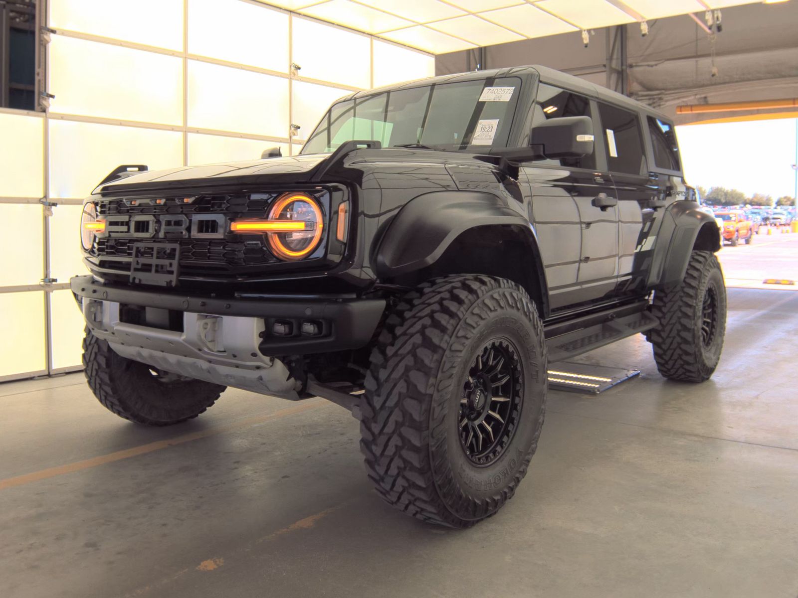 FORD BRONCO - 1