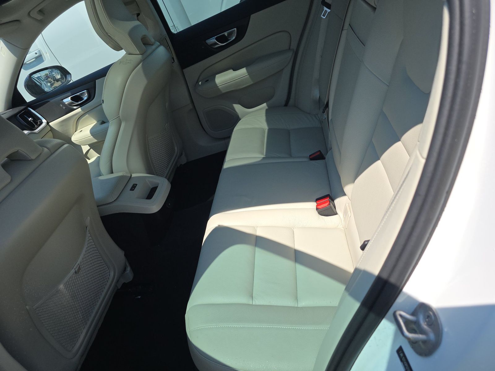 2023 Volvo S60 B5 Plus AWD
