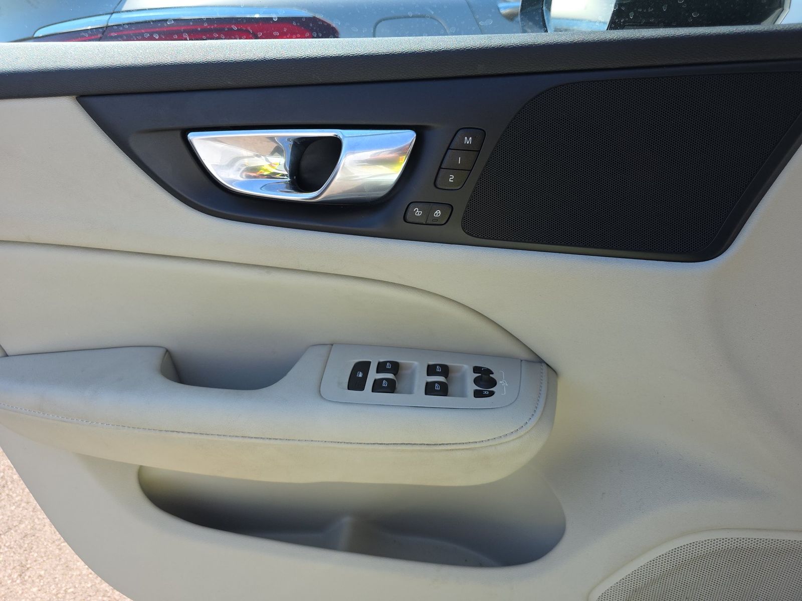 2023 Volvo S60 B5 Plus AWD