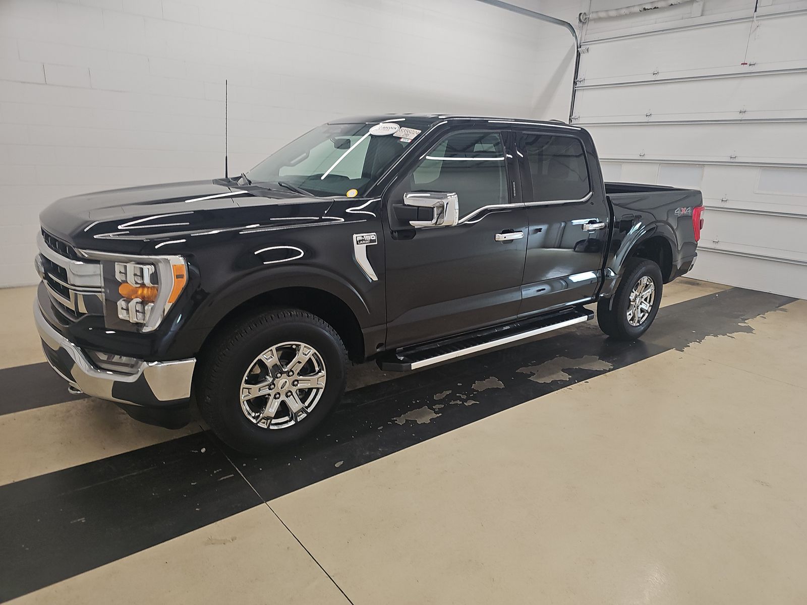 2023 Ford F-150 Lariat 4x4 SuperCrew 5-1/2 Box's photo