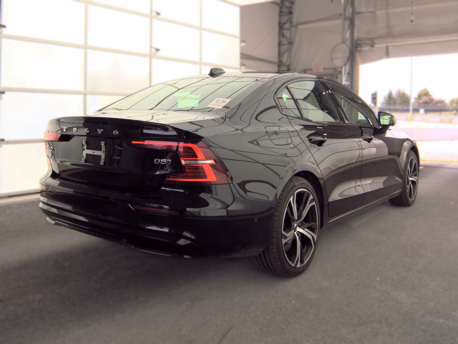 2025 Volvo S60 B5 Plus FWD