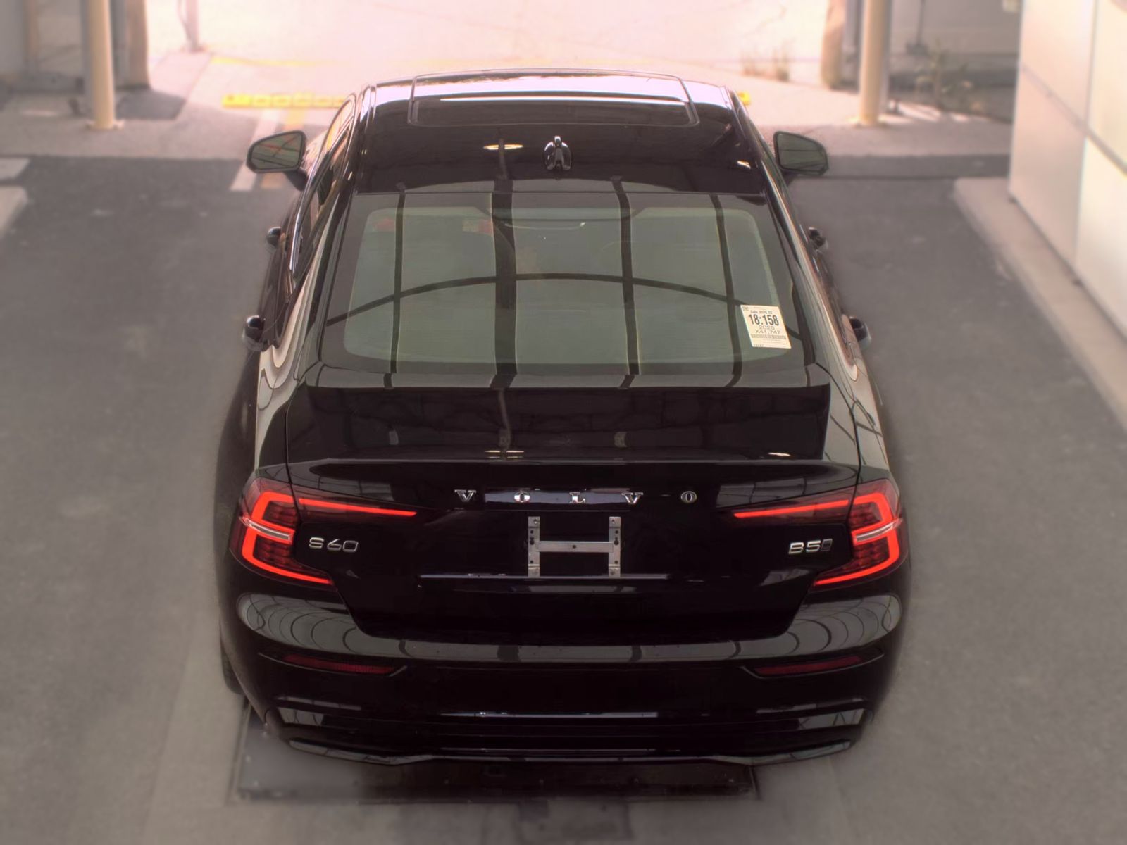 2025 Volvo S60 B5 Plus FWD