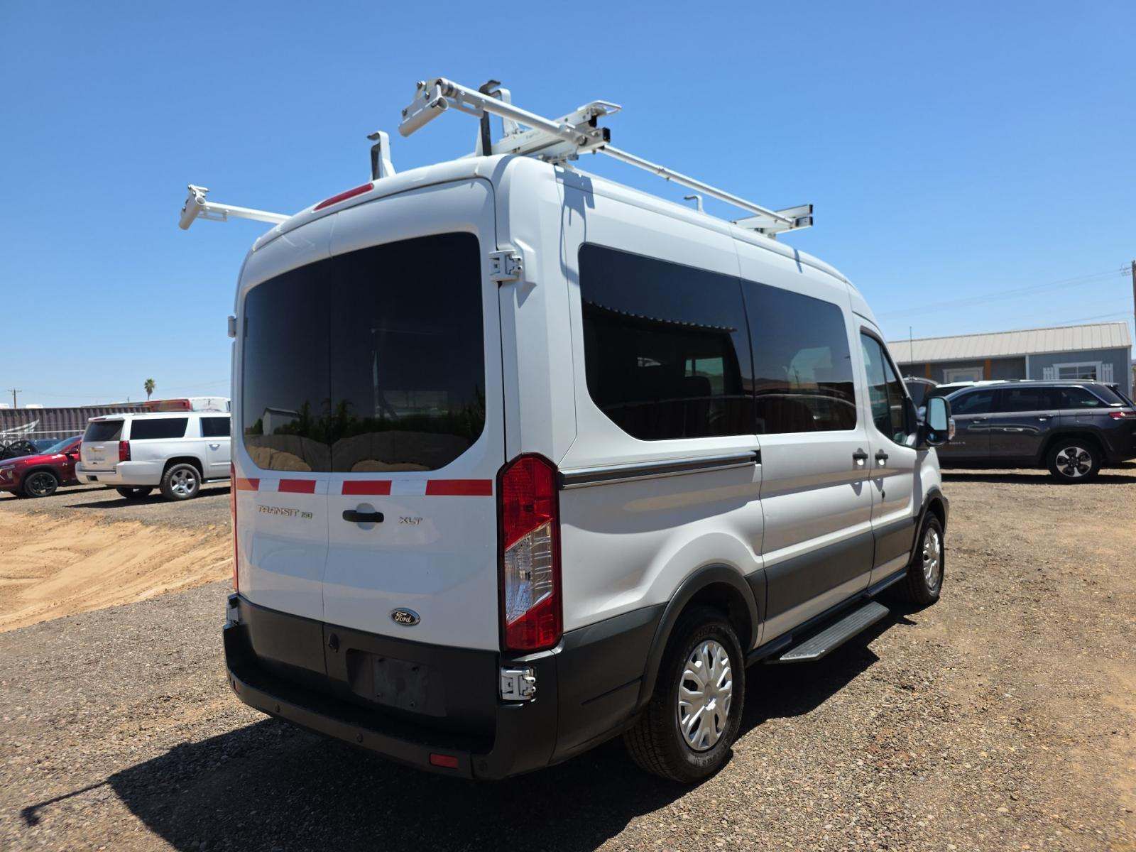 FORD TRANSIT 150 - 3