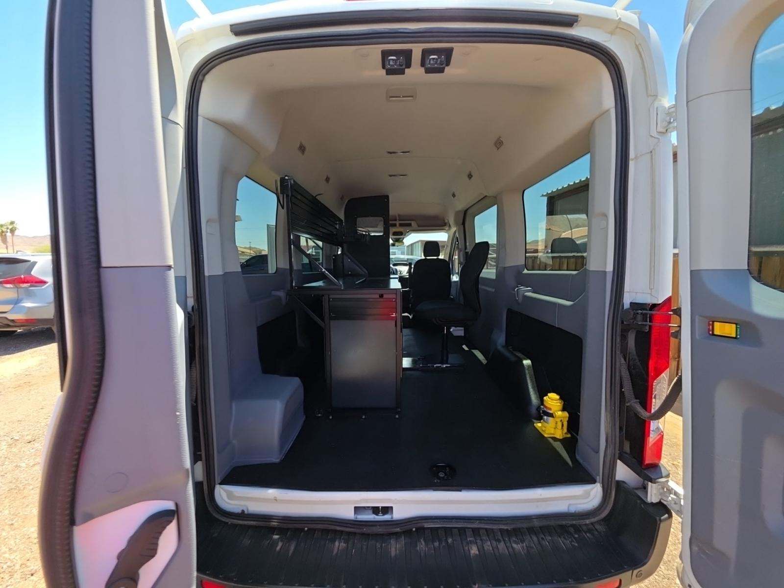 FORD TRANSIT 150 - 9