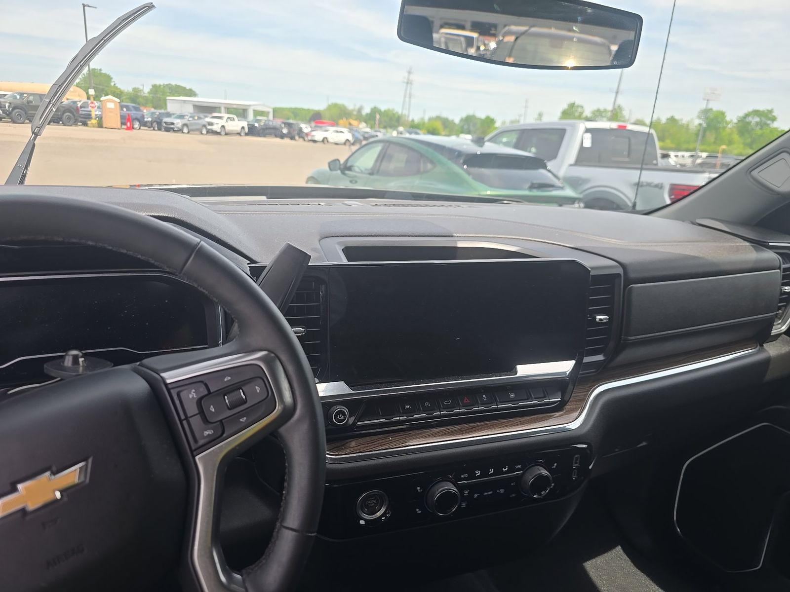 2023 Chevrolet Silverado 1500 LT AWD