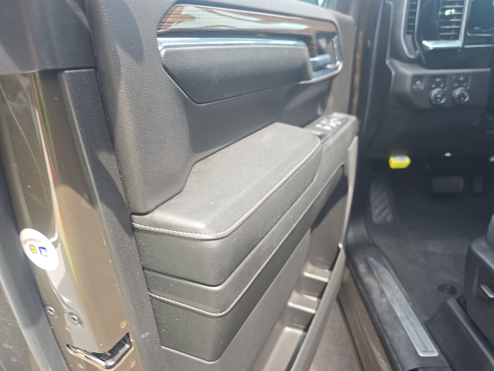2023 Chevrolet Silverado 1500 LT AWD
