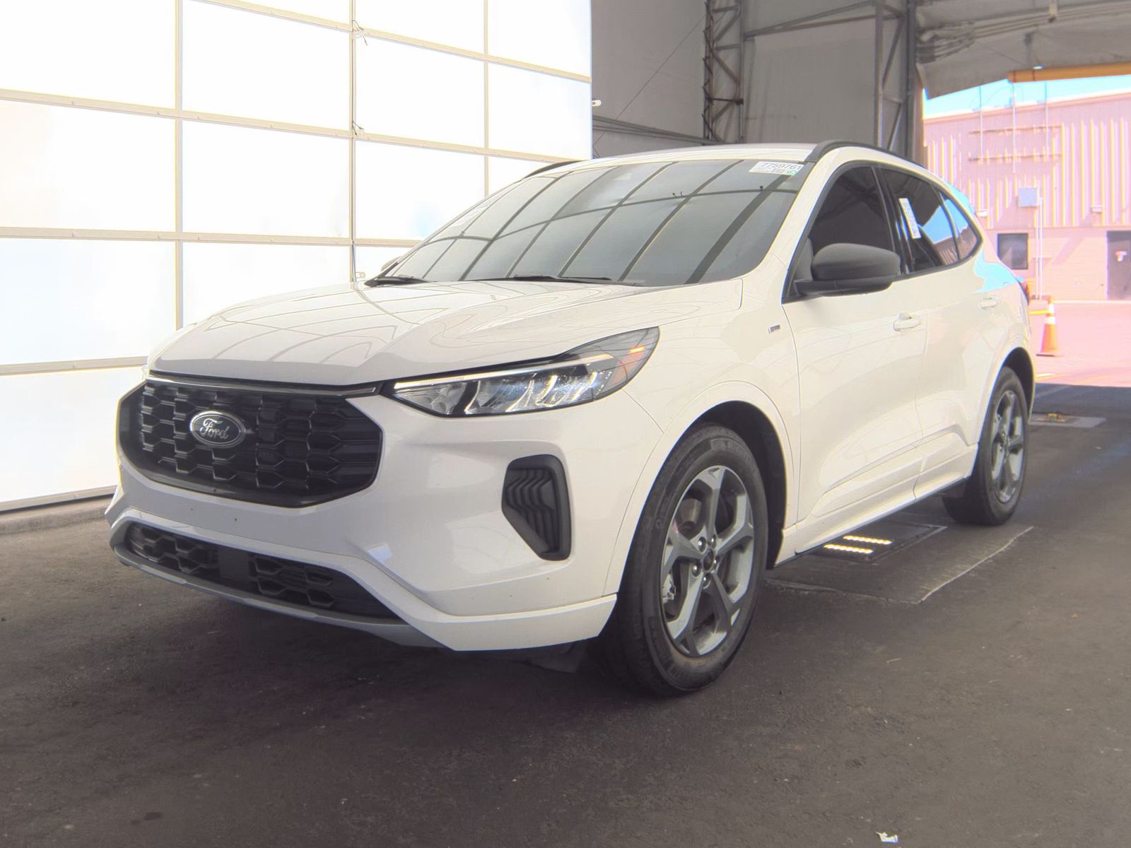 FORD ESCAPE - 1