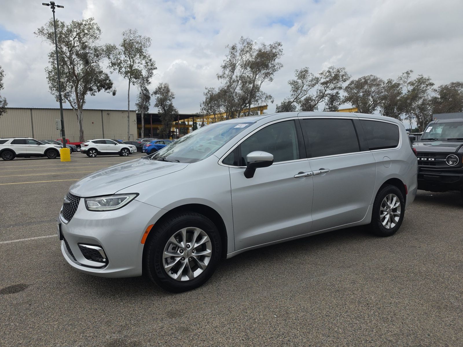 2023 Chrysler Pacifica Touring L AWD