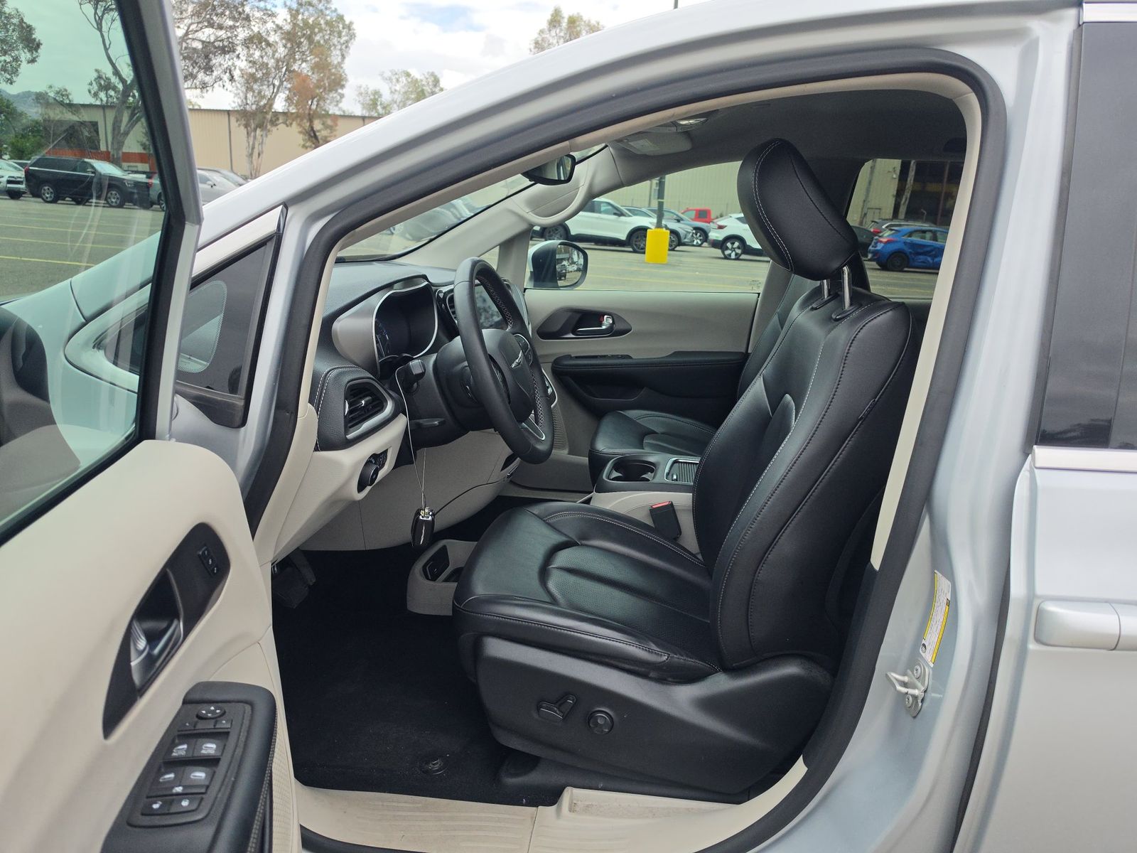 2023 Chrysler Pacifica Touring L AWD