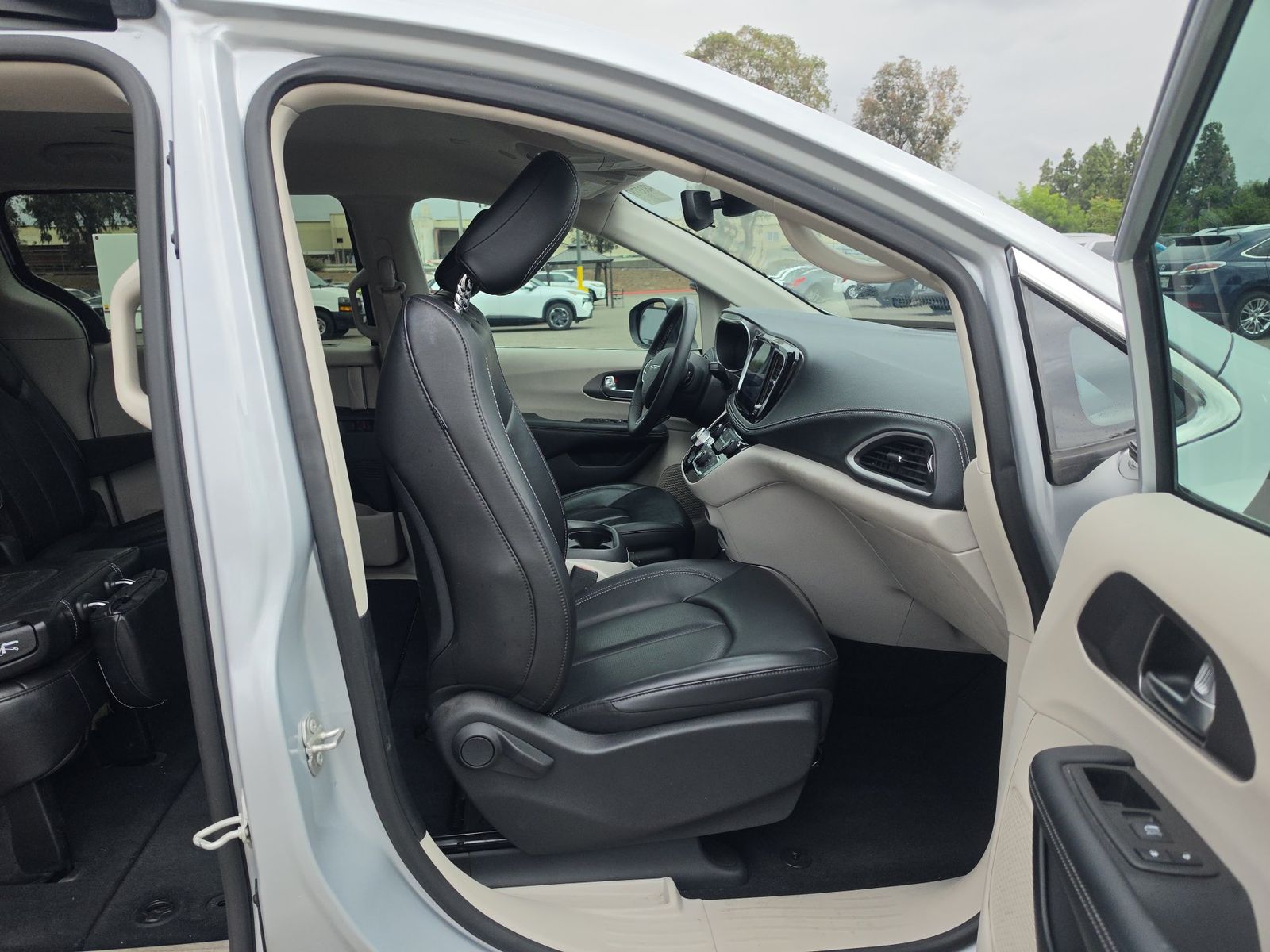 2023 Chrysler Pacifica Touring L AWD